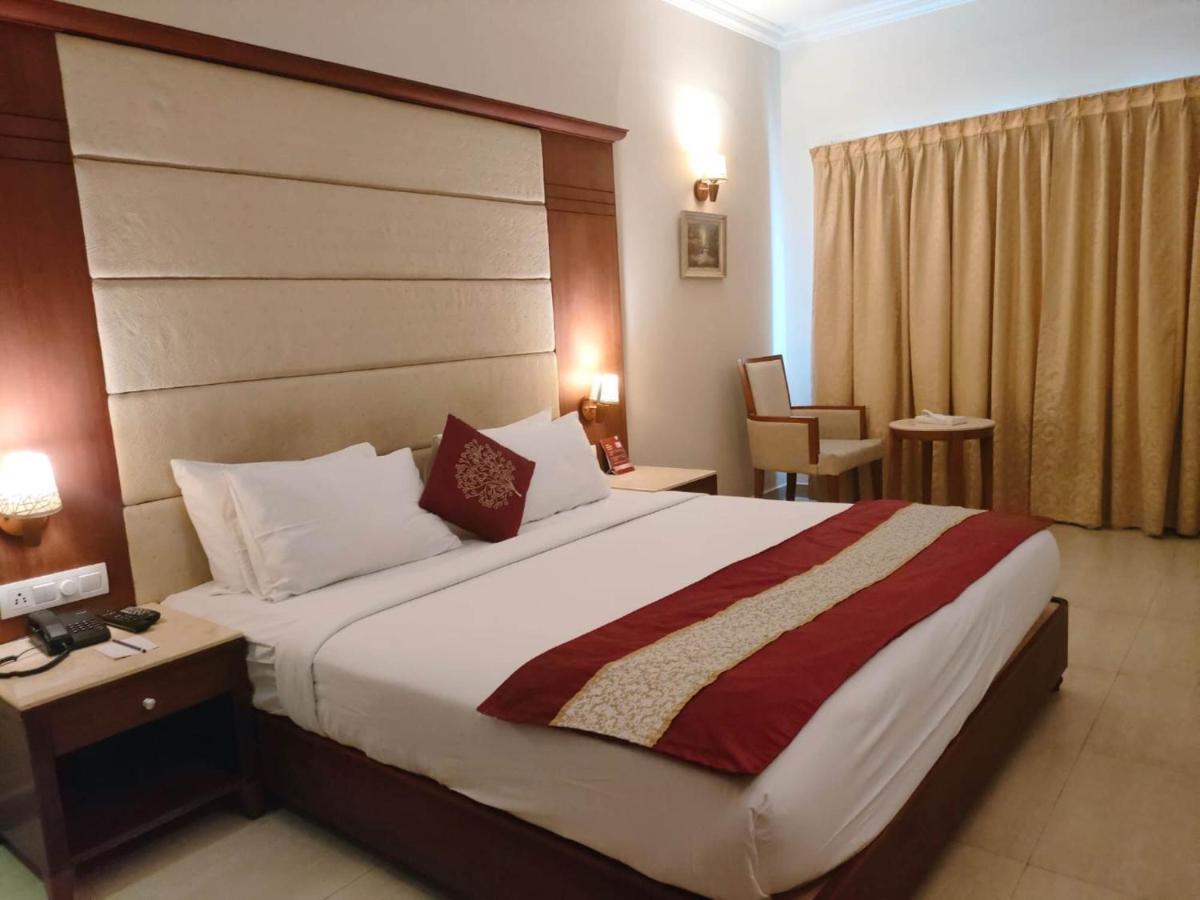 โคชิน พาเลซ Hotel Kochi ภายนอก รูปภาพ