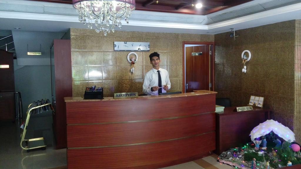 โคชิน พาเลซ Hotel Kochi ภายนอก รูปภาพ