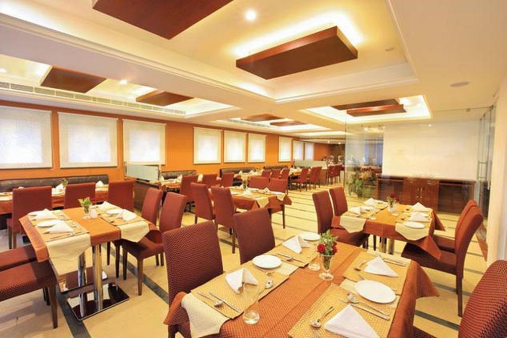 โคชิน พาเลซ Hotel Kochi ภายนอก รูปภาพ